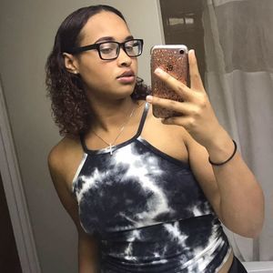 Meet your Posher, Katrina